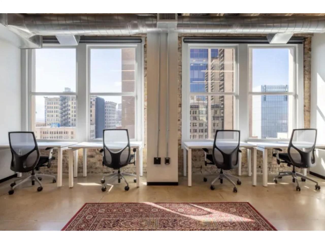 1321 m² pour ce bureaux en location à Noisy-le-grand