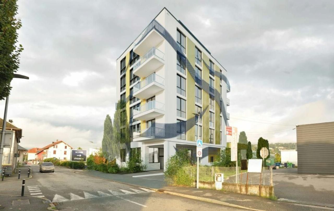 1733.85 m² pour ce bureaux en location à Bassens