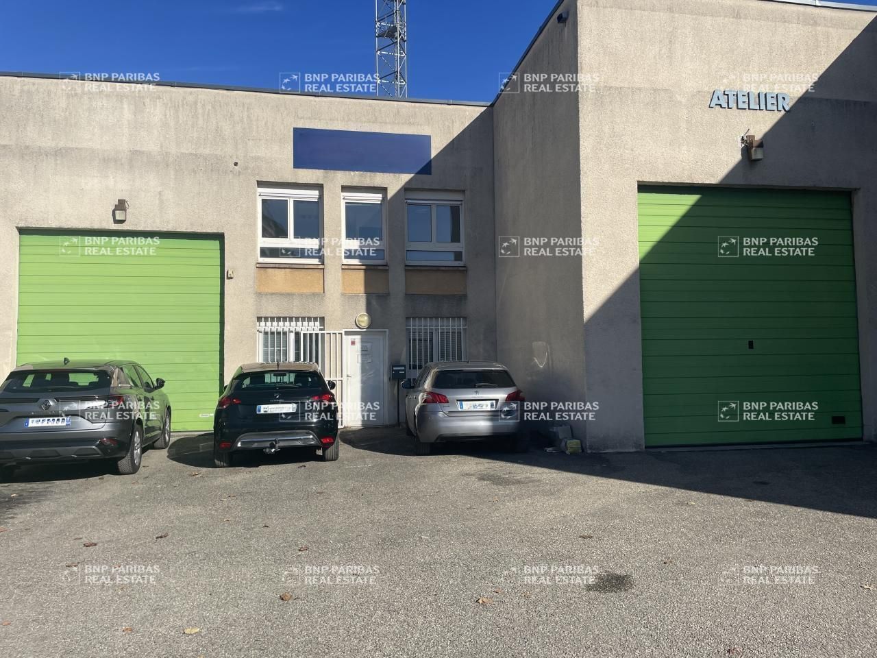 Location Activité 350 m² non divisibles 69200 Vénissieux