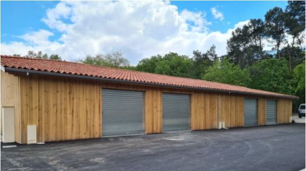 Location entrepôt de 100m2 dont 30m2 en mezzanine