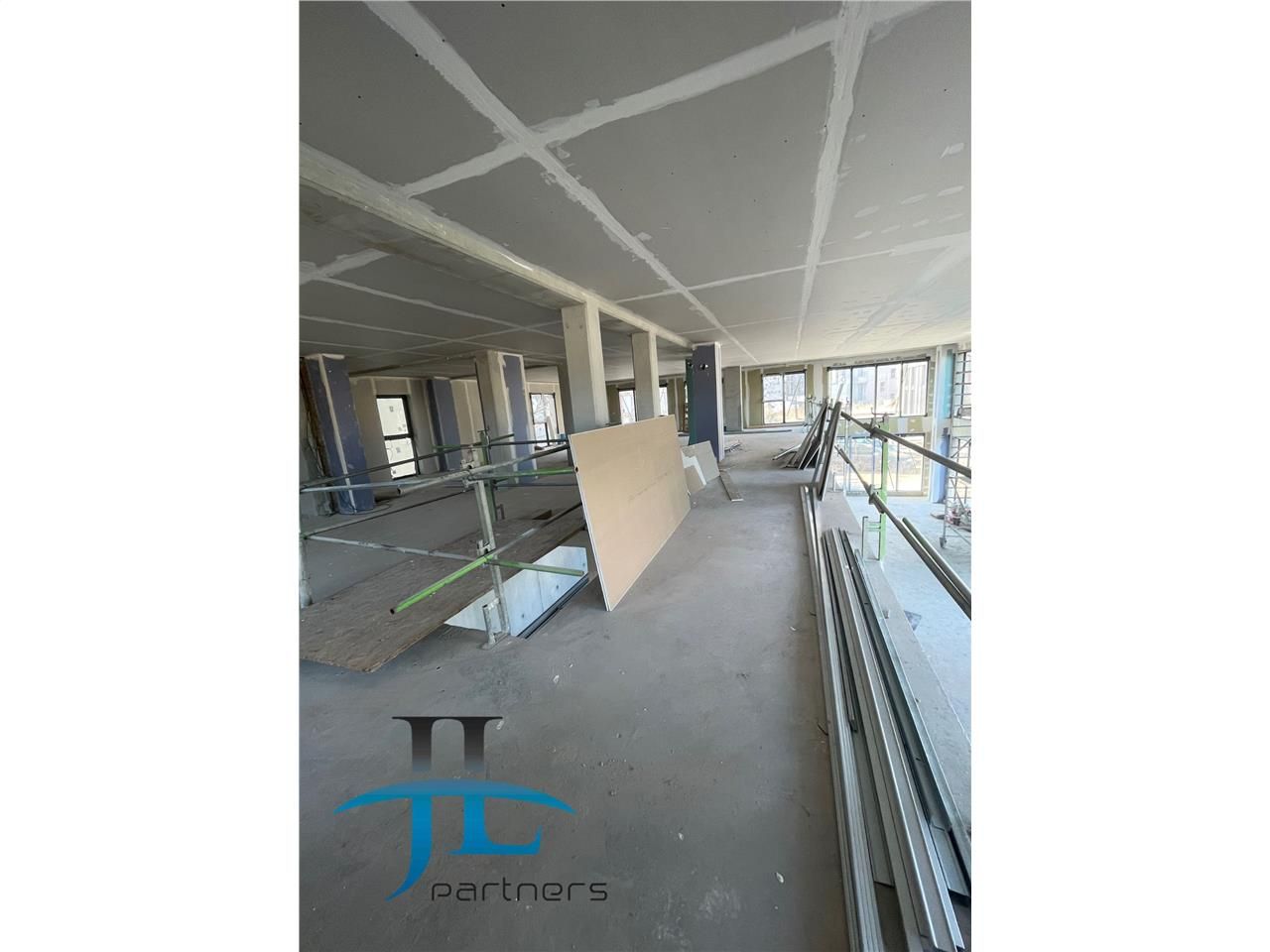 Location local commercial 234m2 Brazza Bordeaux