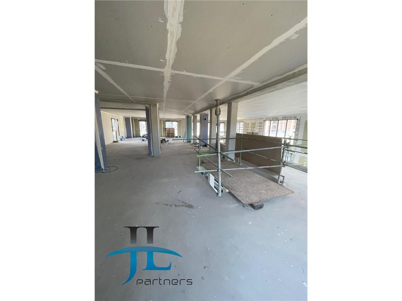 Location local commercial 234m2 Brazza Bordeaux