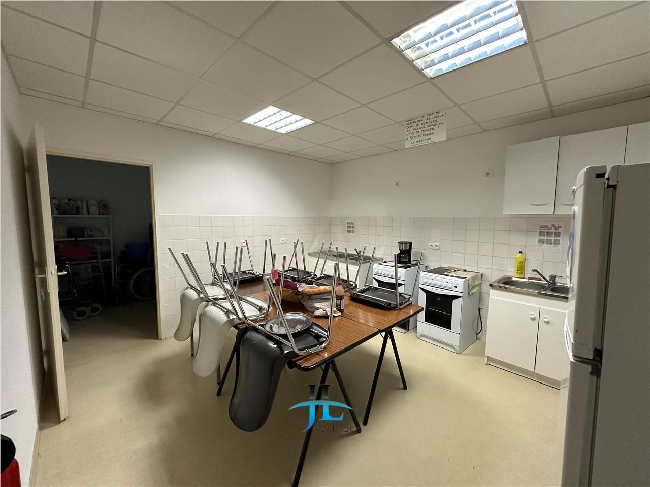 Ensemble locaux commerciaux à vendre Langon Rue Passante