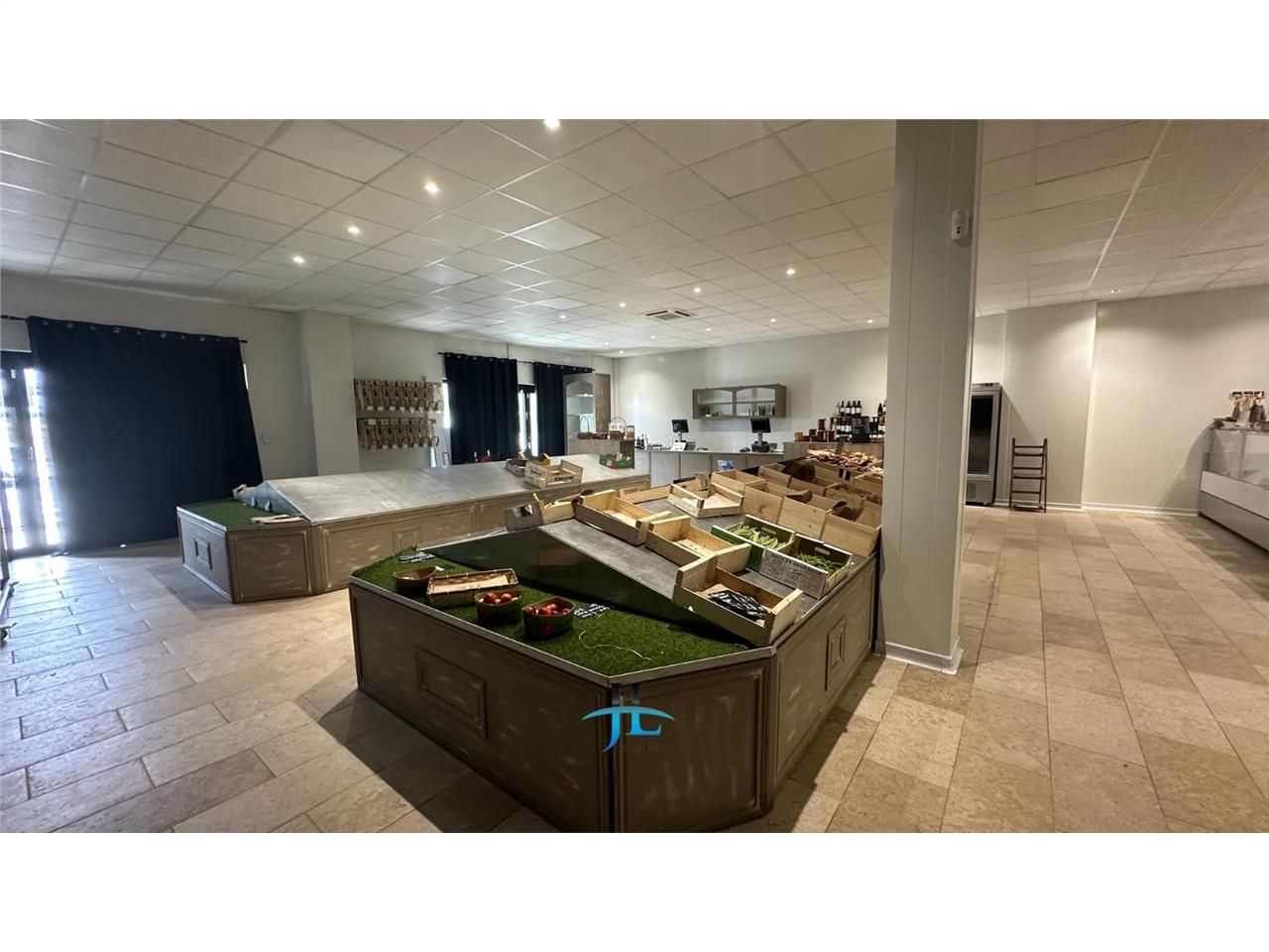 Fonds de commerce ou Droit au bail 200m2 Ayguemorte / La Brède