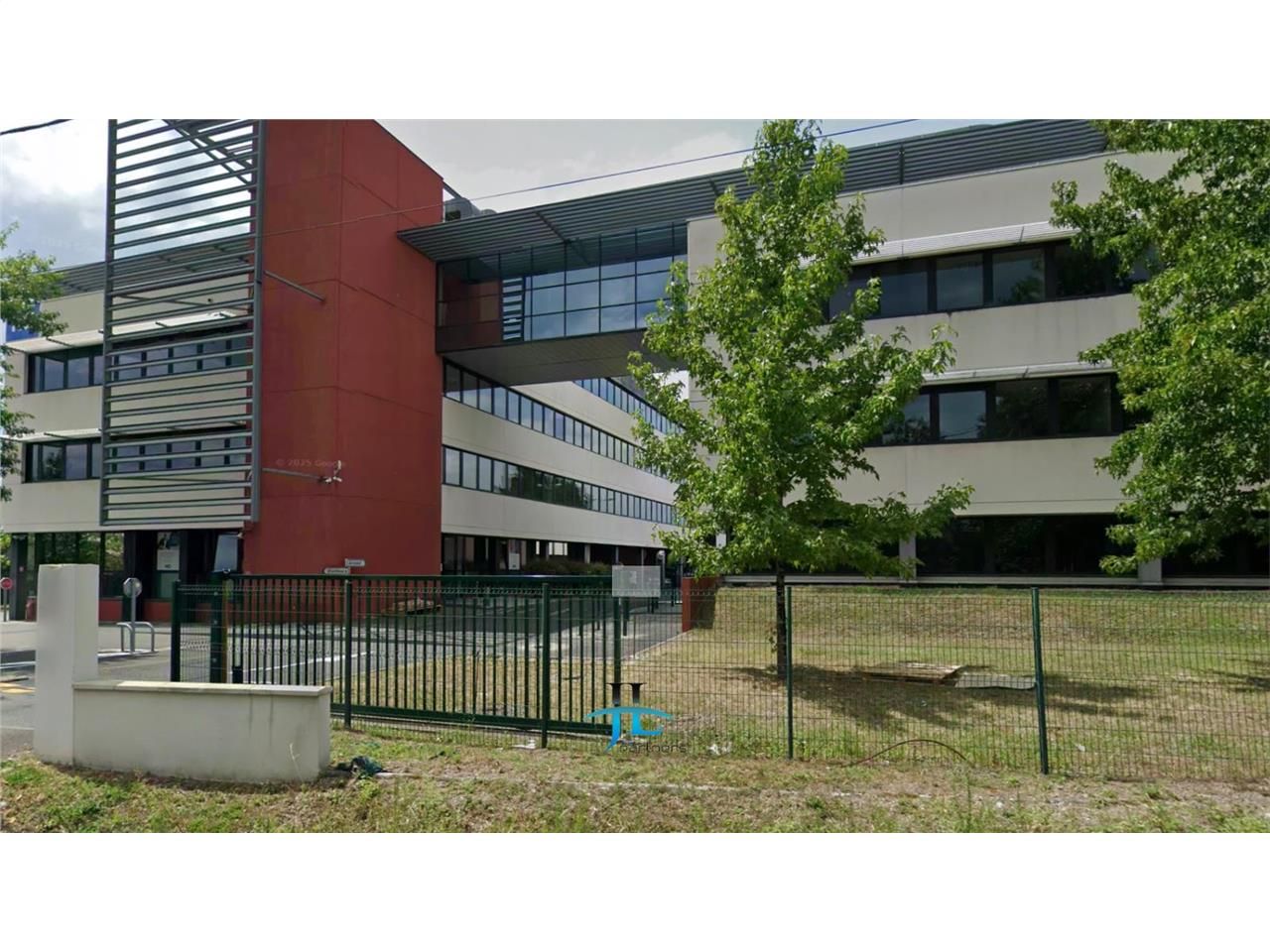 Bureaux de 1000m2 R+1 ou R+2 à louer Gradignan Zone Commerciale et Tertiaire