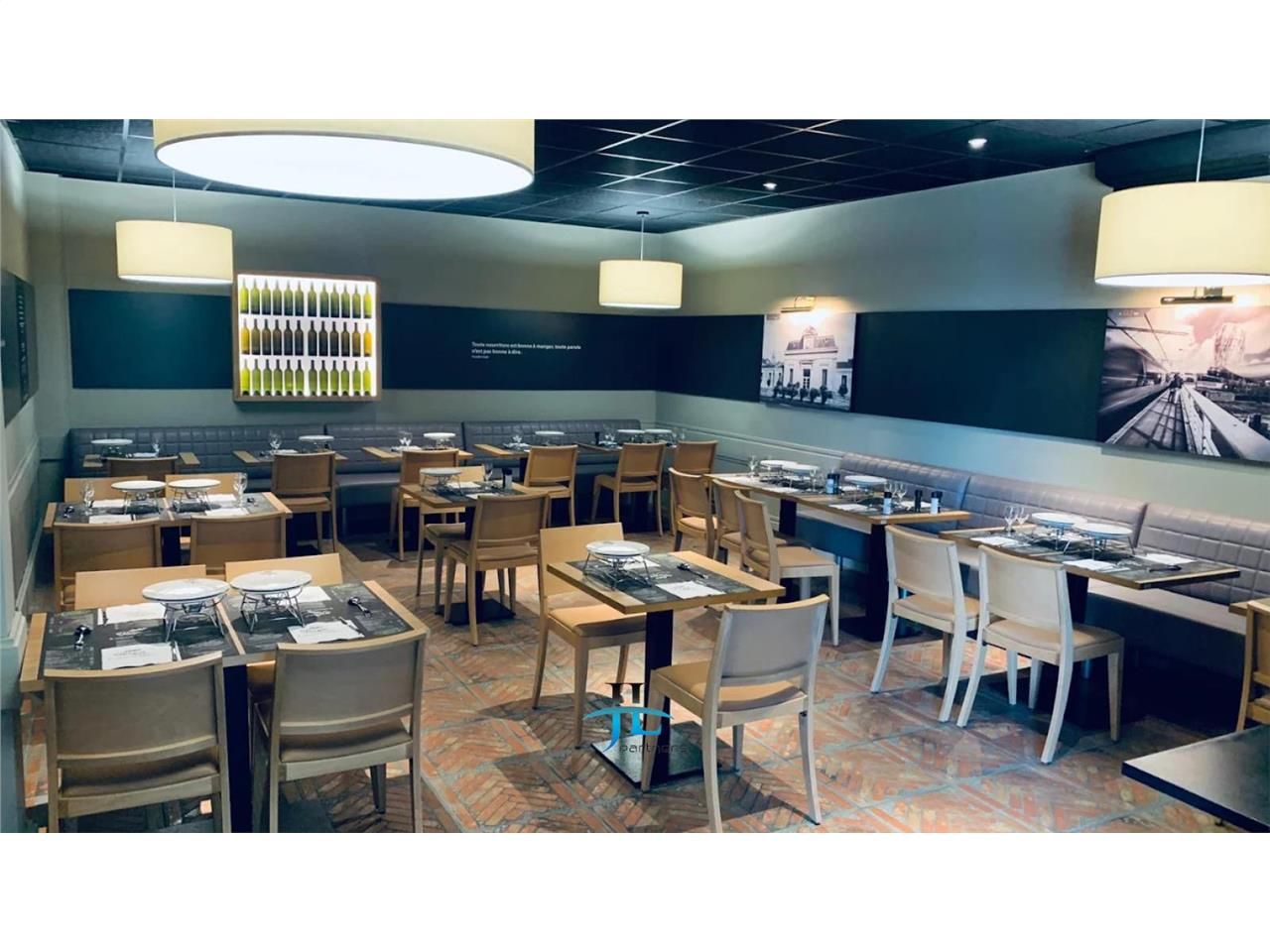 Local commercial 500m2 Zone Commerciale Le Haillan