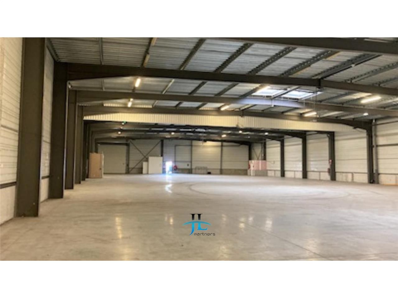 Entrepôt 2000m2 à louer Emplacement n°1 Le Haillan
