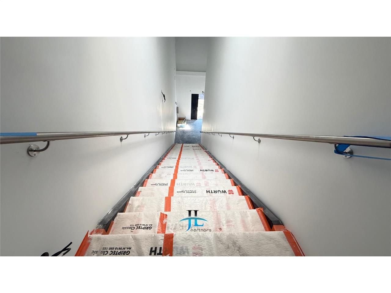 Bureau 200m2 R+1 à louer ZAC Marmande Leclerc