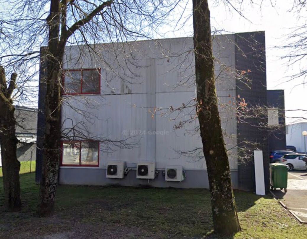 Local d'activité à louer – 226 m² – Emplacement stratégique