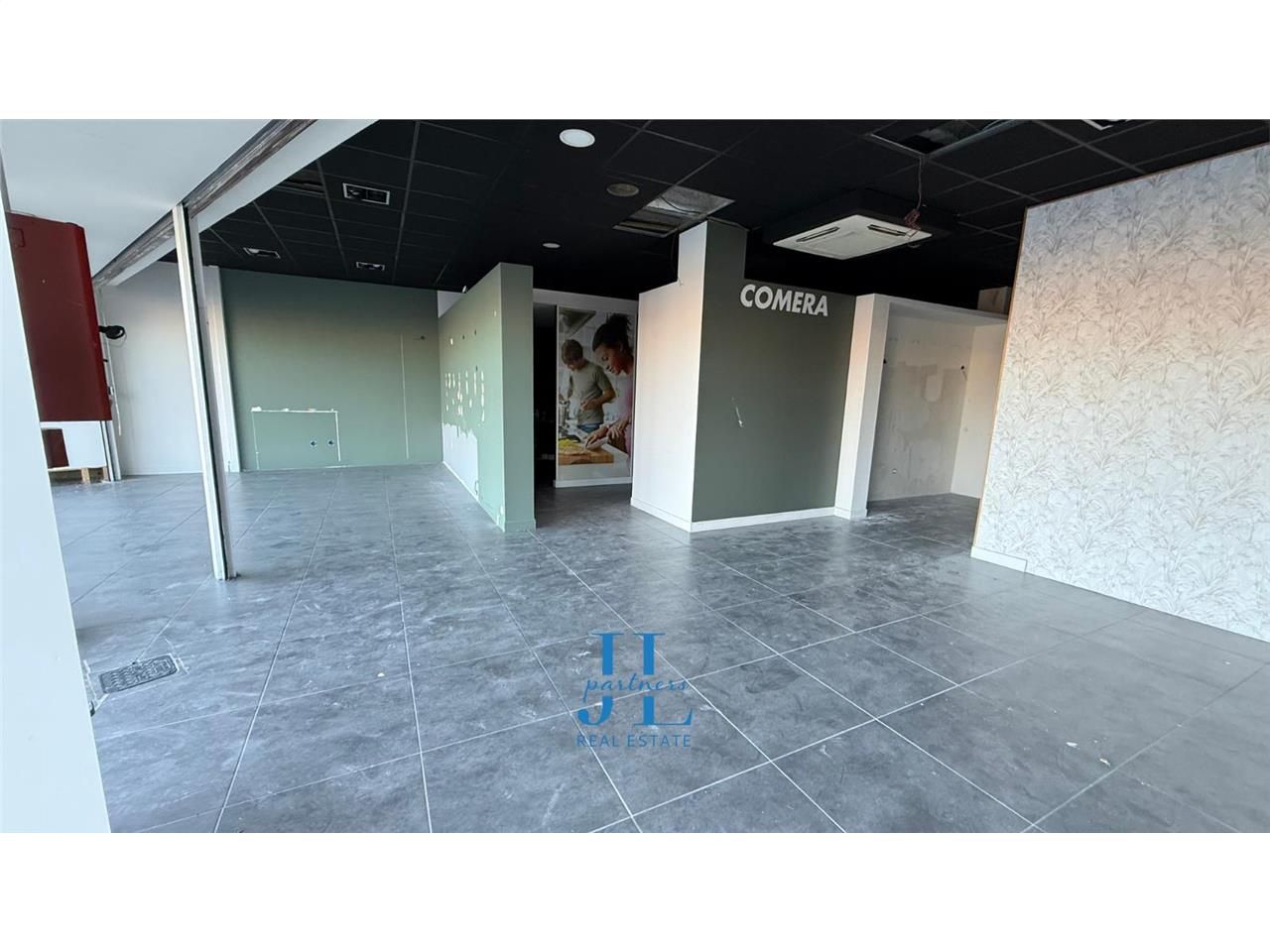 Local commercial 400m2 à louer Zone Commerciale Mérignac Chemin Long