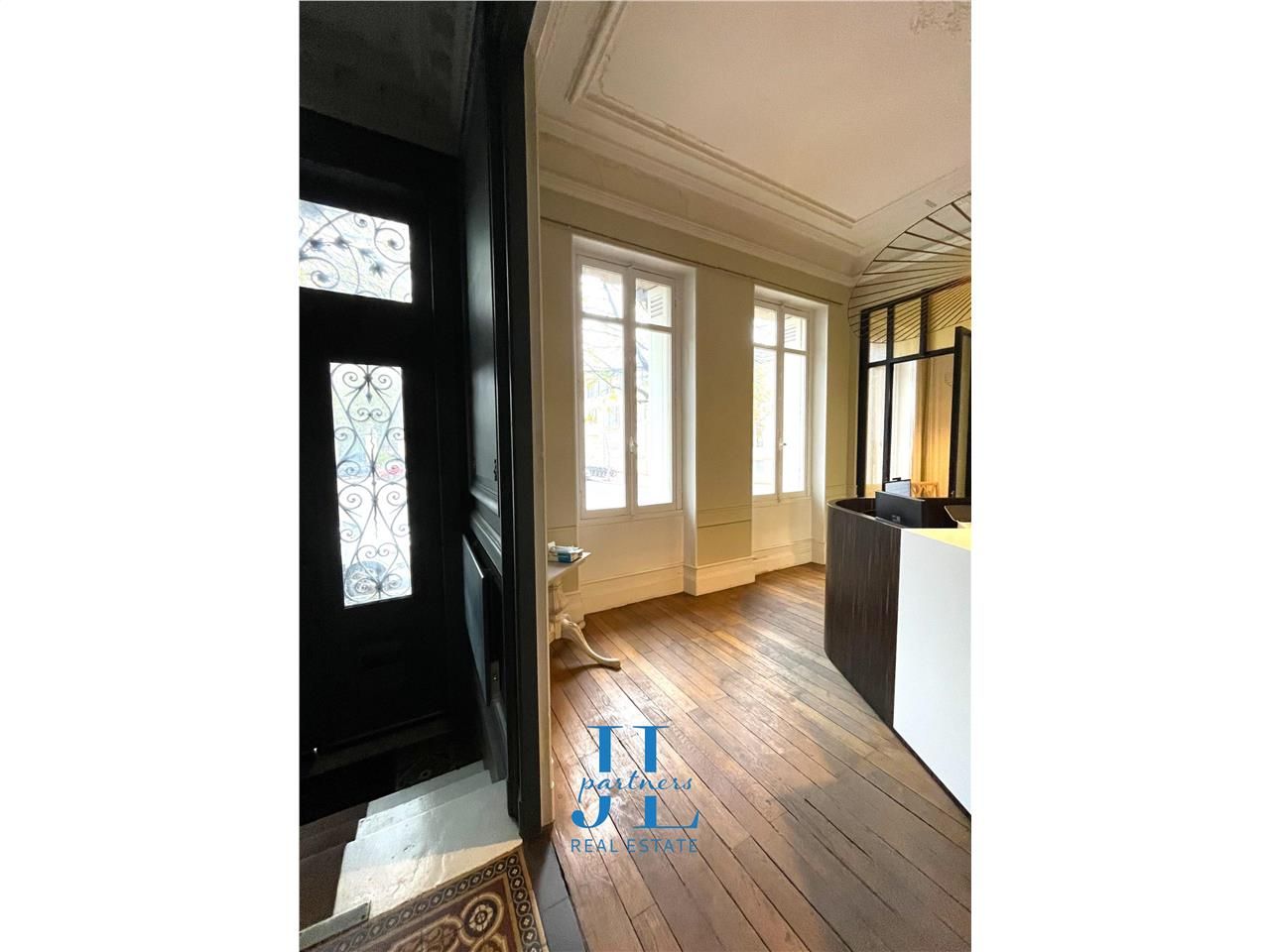 À LOUER – Immeuble de bureaux 433,85 m² – Bordeaux (en face du Parc Bordelais)