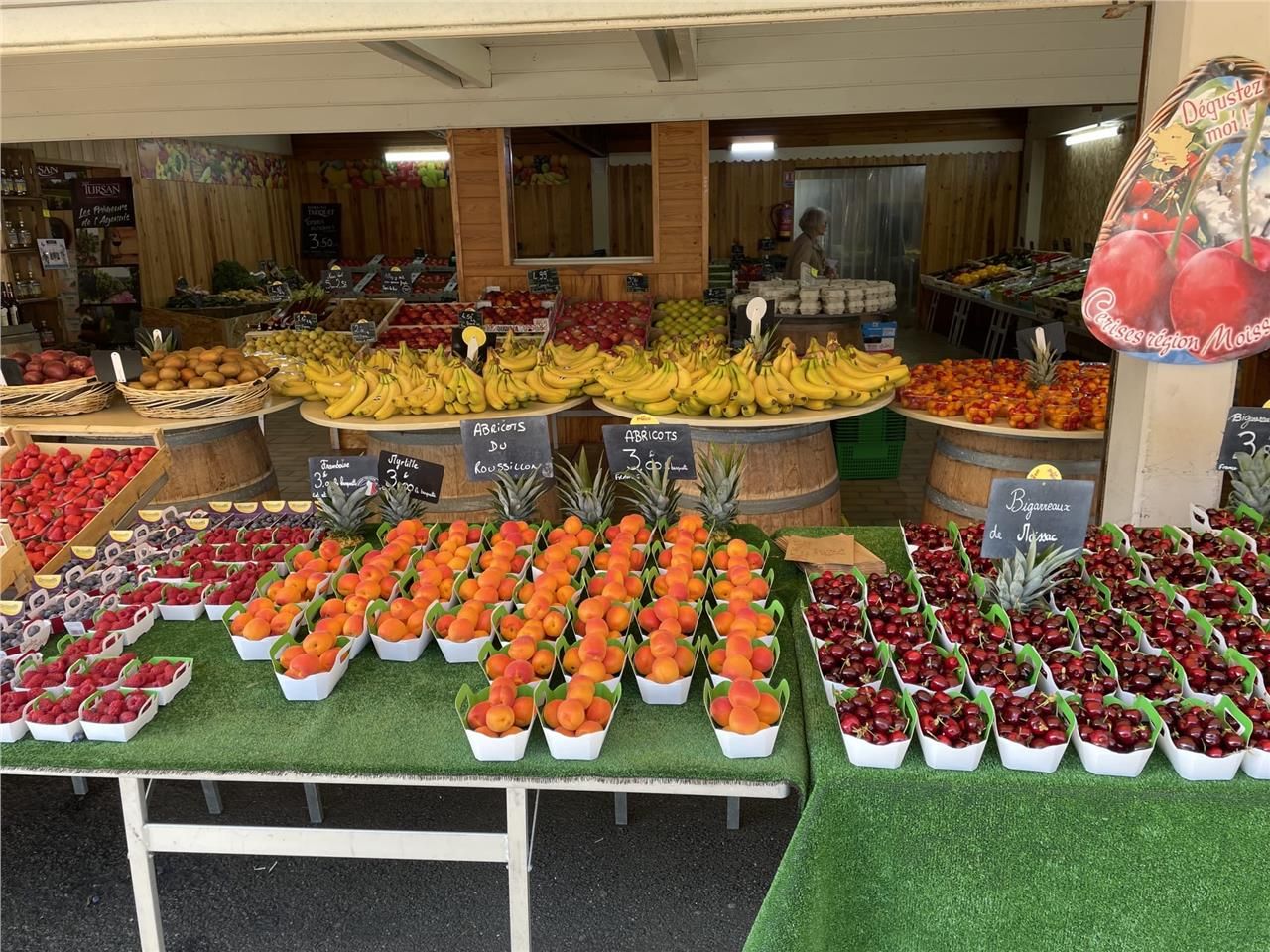 Biscarrosse Plage – Ensemble immobilier exceptionnel : Habitation + Murs commerciaux + Fonds de commerce (Primeur)