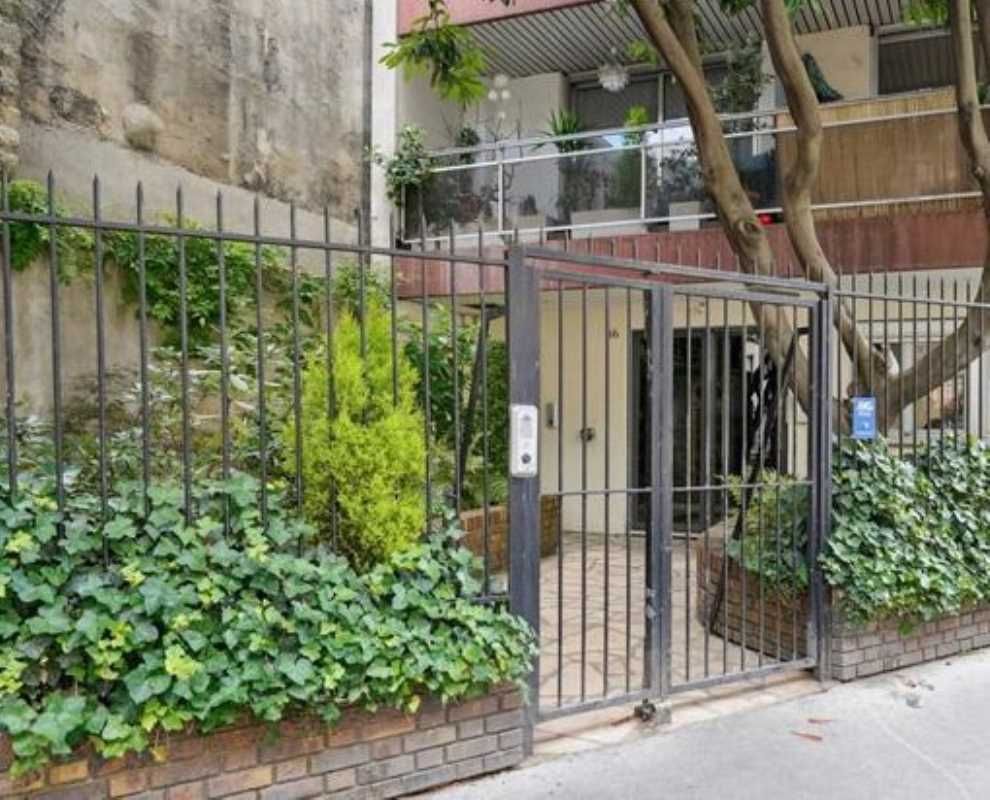 Dans un immeuble de bon standing, nous vous propo