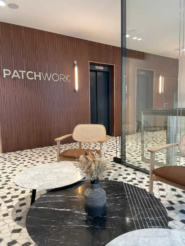 Dans un immeuble de très bon standing, nous vous 