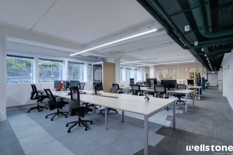 Située Quai de Jemmapes, Wellstone vous propose u