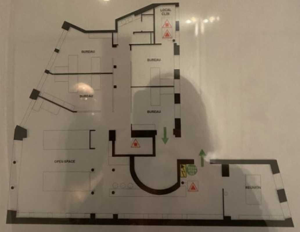 Location bureaux 225 m² non divisibles