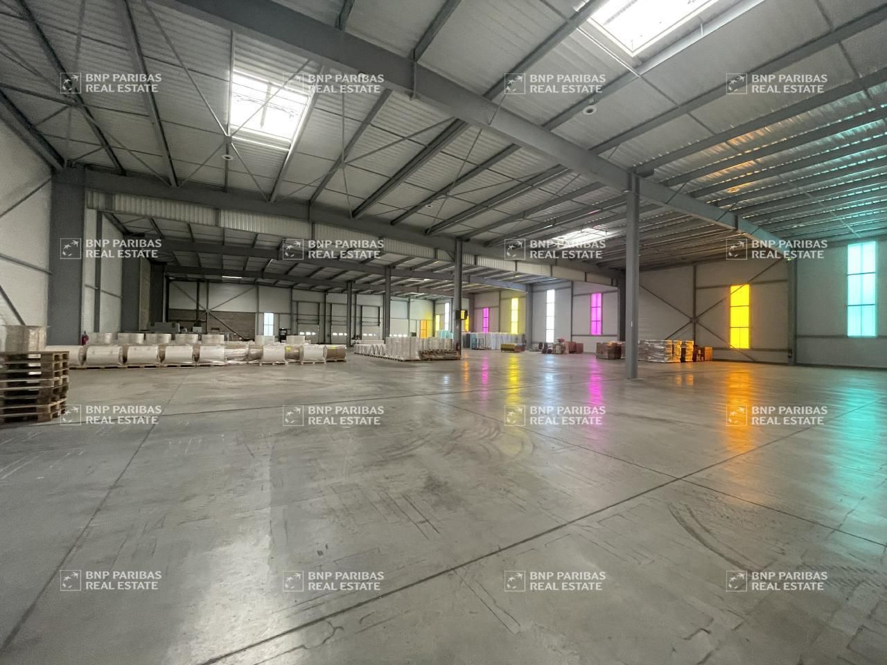 3140 m² pour ce activité en location à Saint jacques de la lande