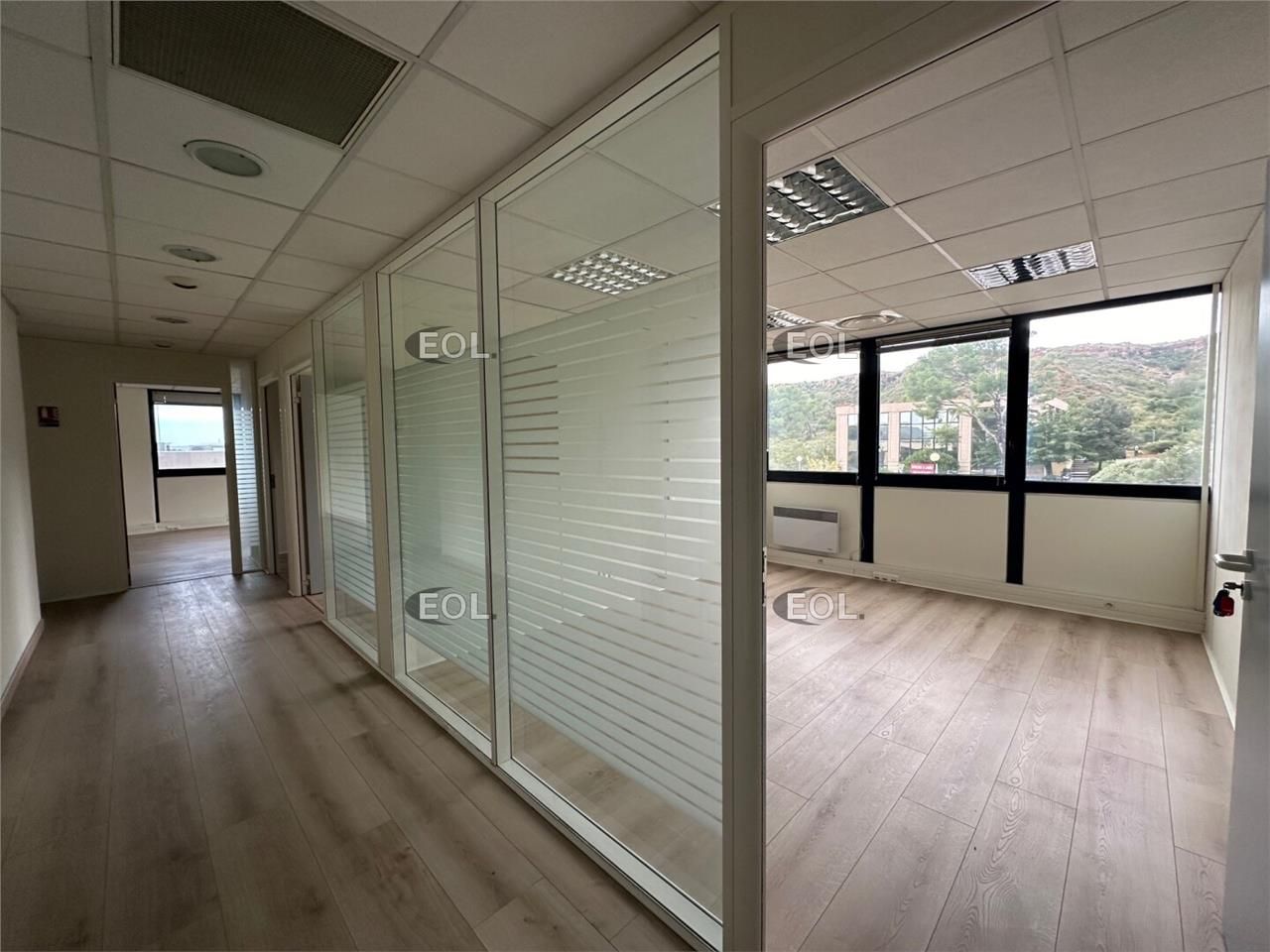 Location Bureaux 173 m² non divisibles