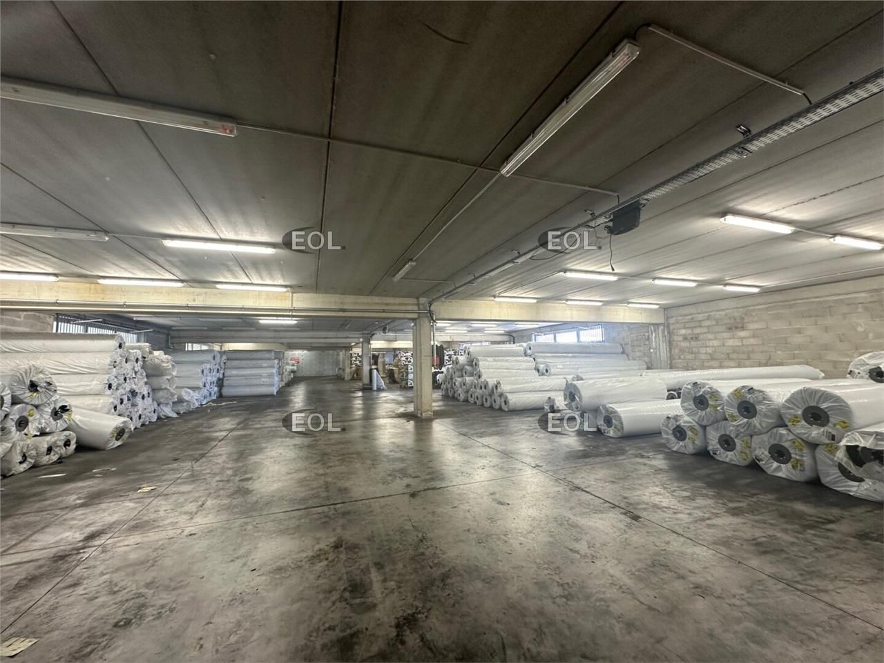 Location Local d'activités 900 m² non divisibles