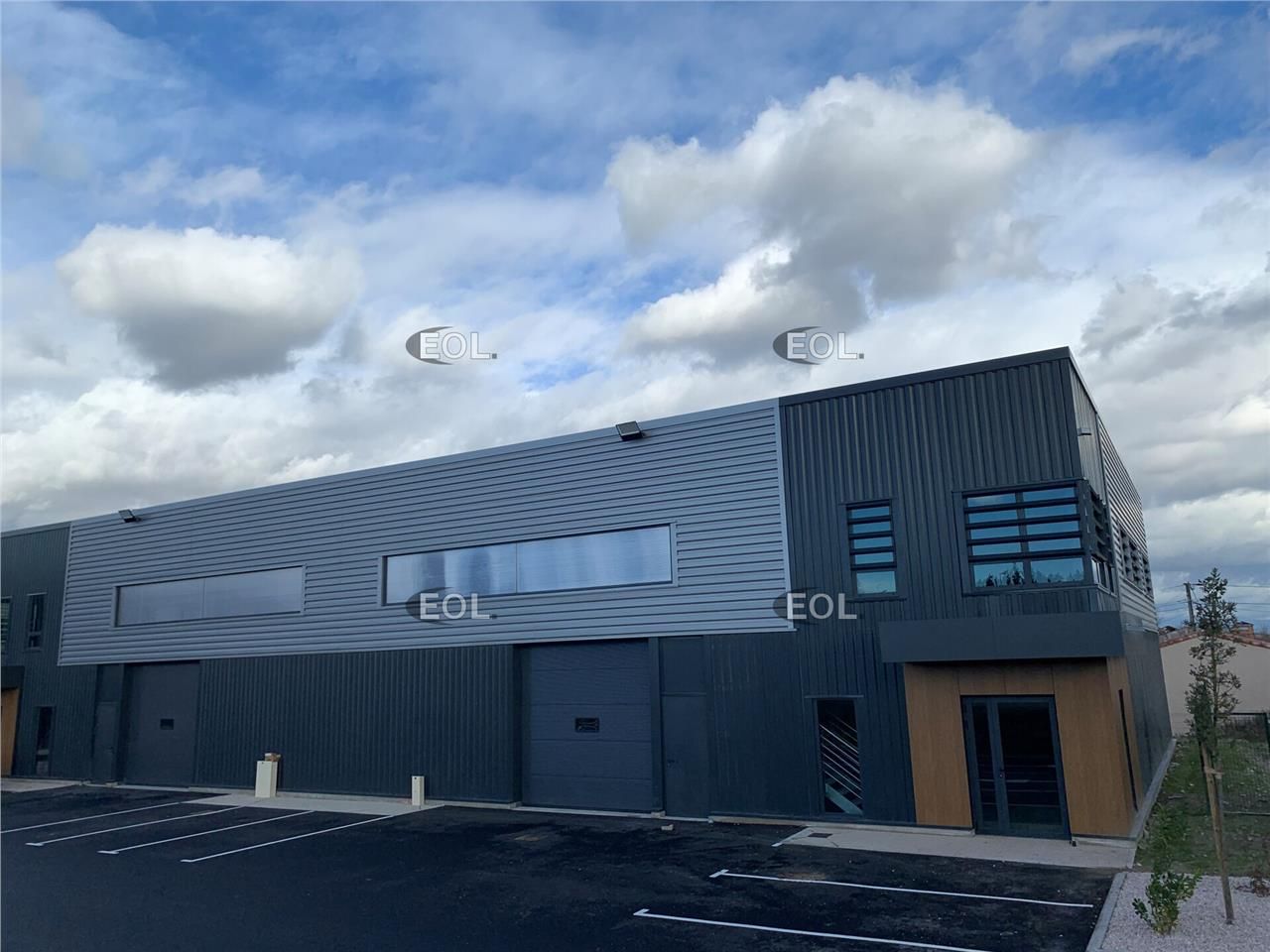 Location Local d'activités 439 m² non divisibles