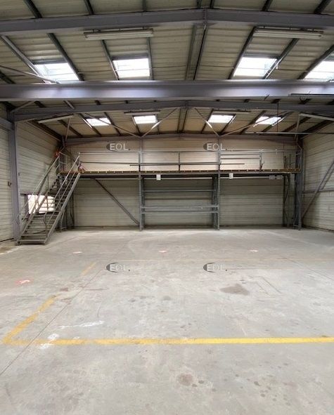 Vente Local d'activités 1000 m² non divisibles