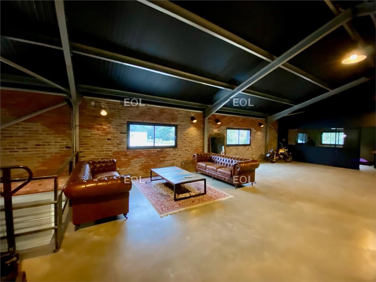 Location Bureaux 400 m² non divisibles