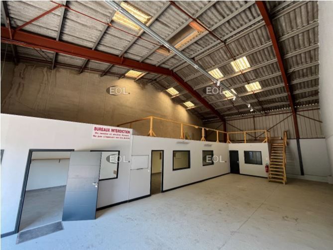 Location Local d'activités 372 m² non divisibles