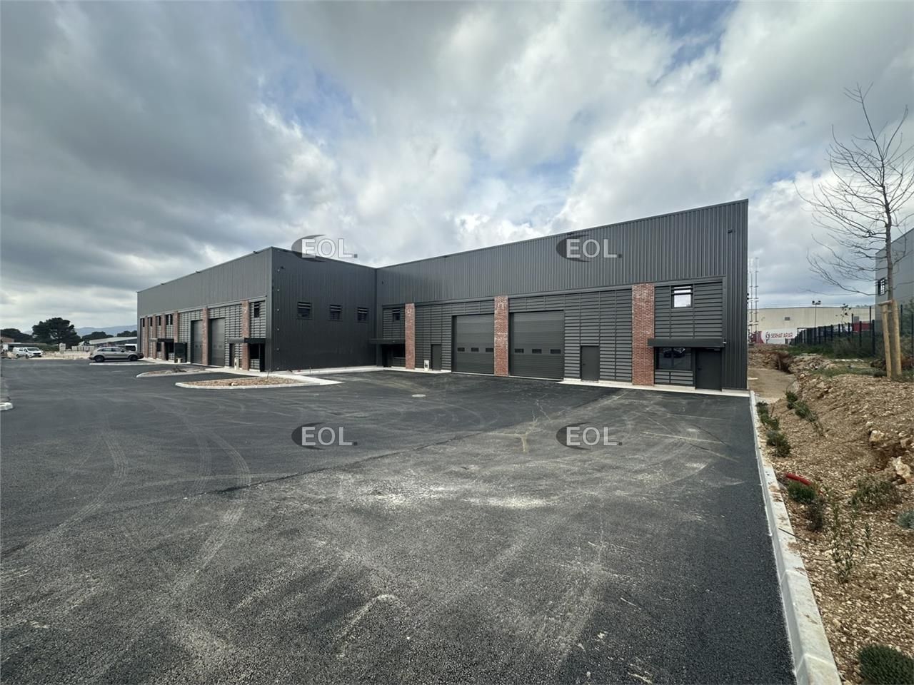 Vente Local d'activités 382 m² non divisibles