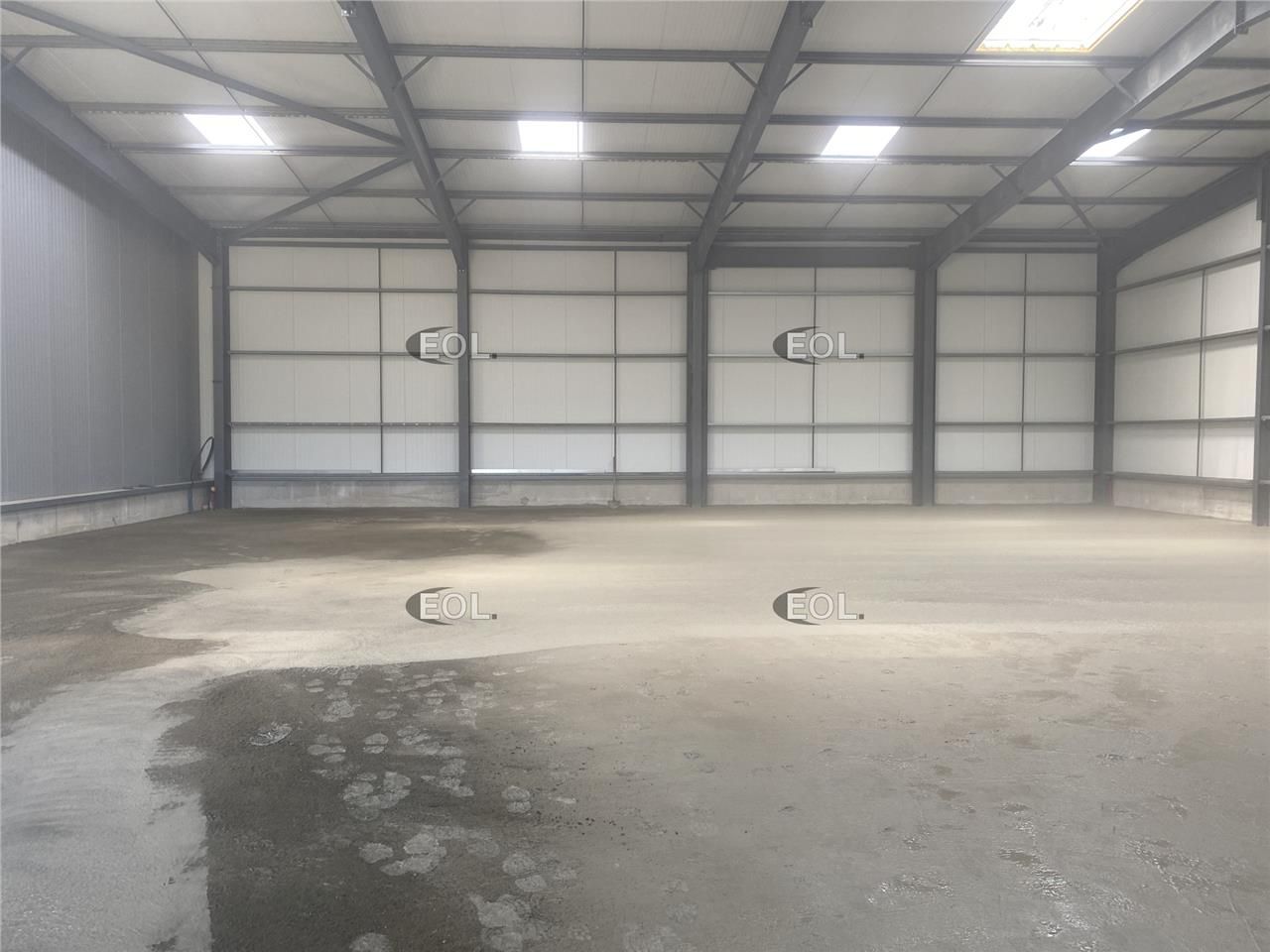 Location Entrepôt 400 m² non divisibles