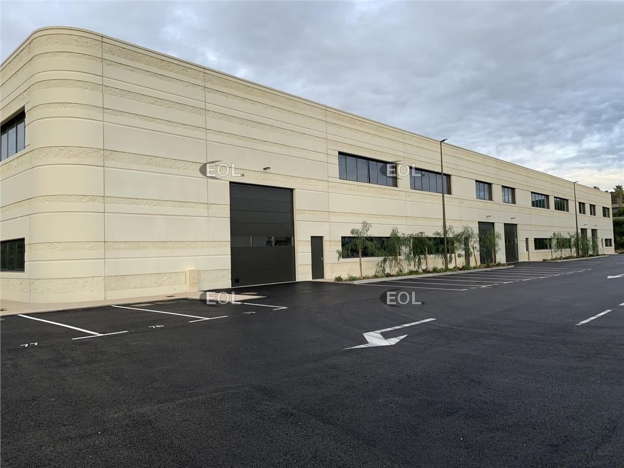 Location Local d'activités 3432 m² divisibles à partir de 634 m²