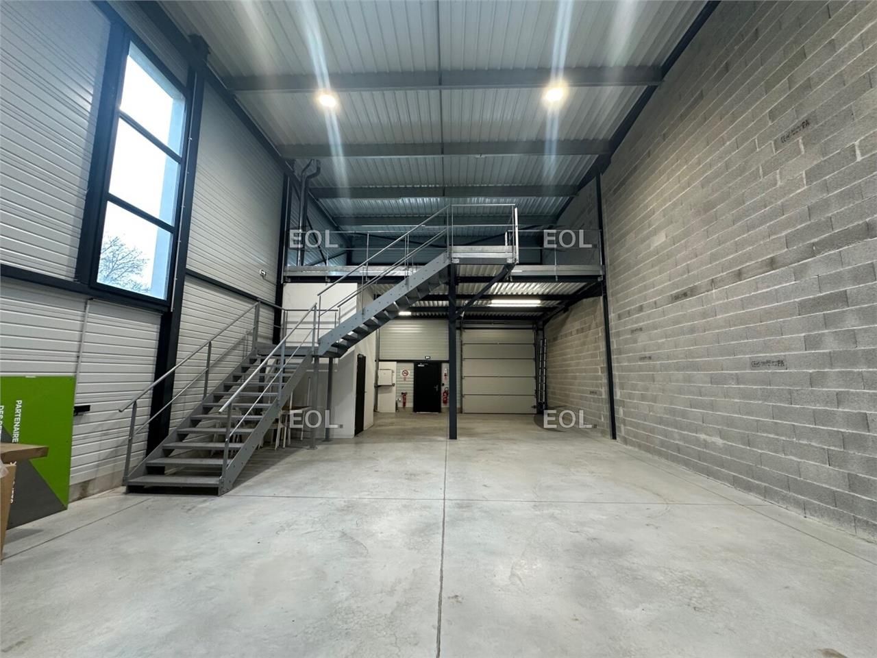 Vente Local d'activités 279 m² non divisibles