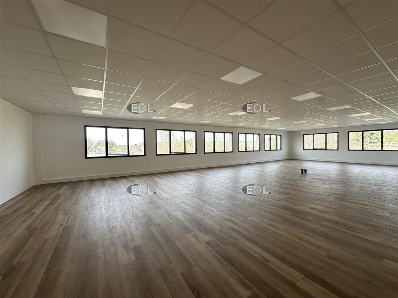Vente Bureaux 200 m² non divisibles