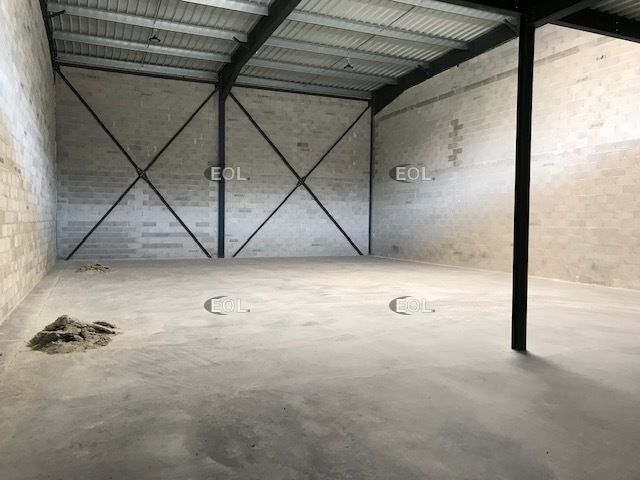 Local d'activités neuf - disponible en mars 2026