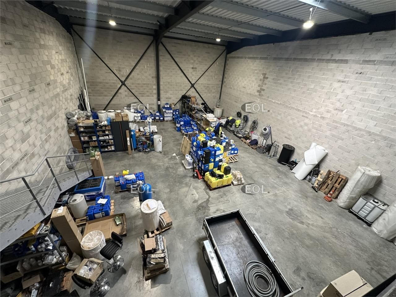 Location Local d'activités 700 m² non divisibles