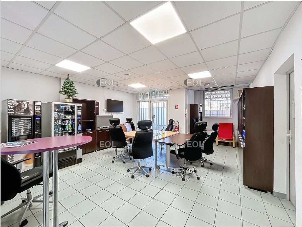 Location Local d'activités 775 m² non divisibles