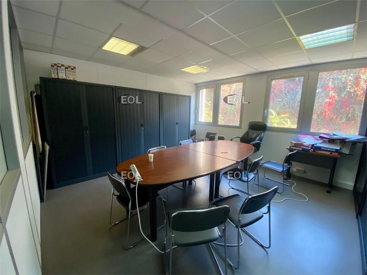 Bureaux avec accès éxtérieur petits porteurs