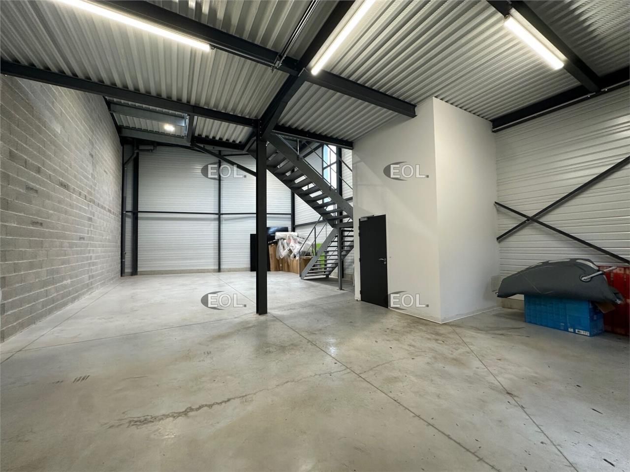 Location Local d'activités 182 m² non divisibles