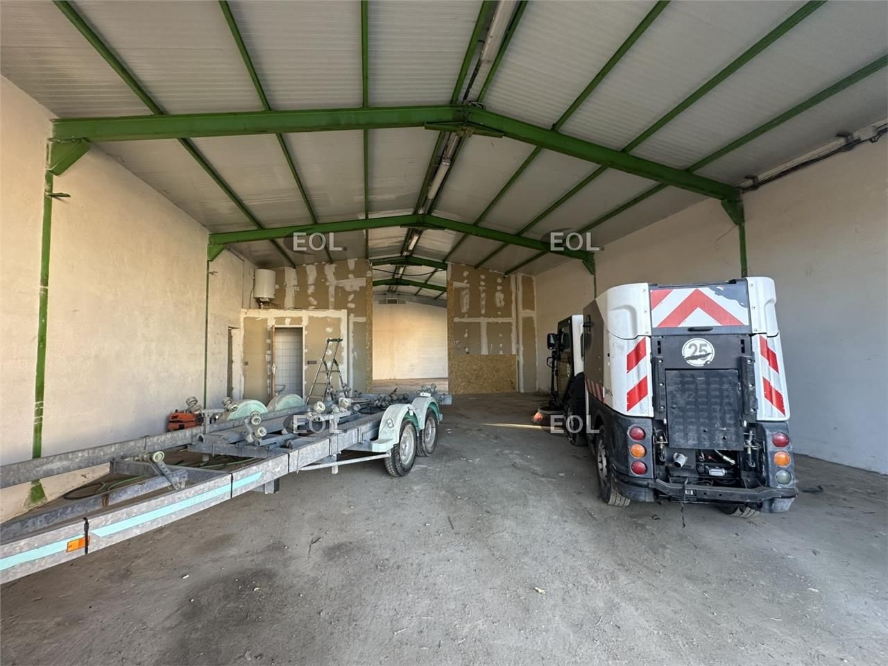 local d'activités avec extérieur