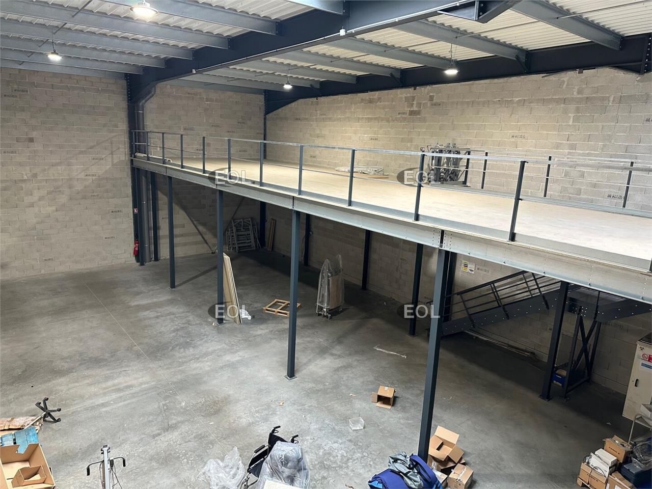 En façade de la D6 - Meyreuil