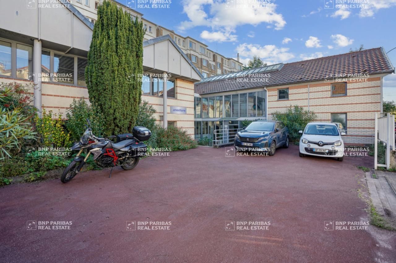 Location Bureaux 480 m² non divisibles 94230 Cachan