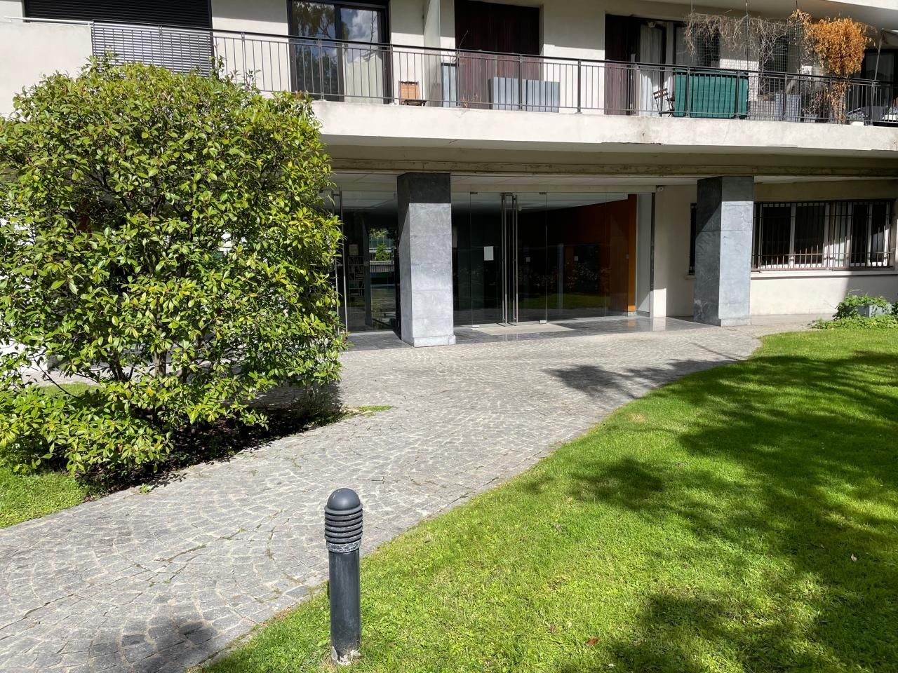 130 m² pour ce bureaux en location à Neuilly-sur-seine