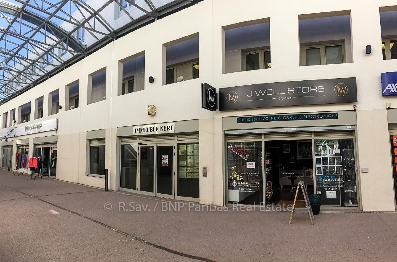 Location Bureaux 1009 m² divisibles 06410 Biot