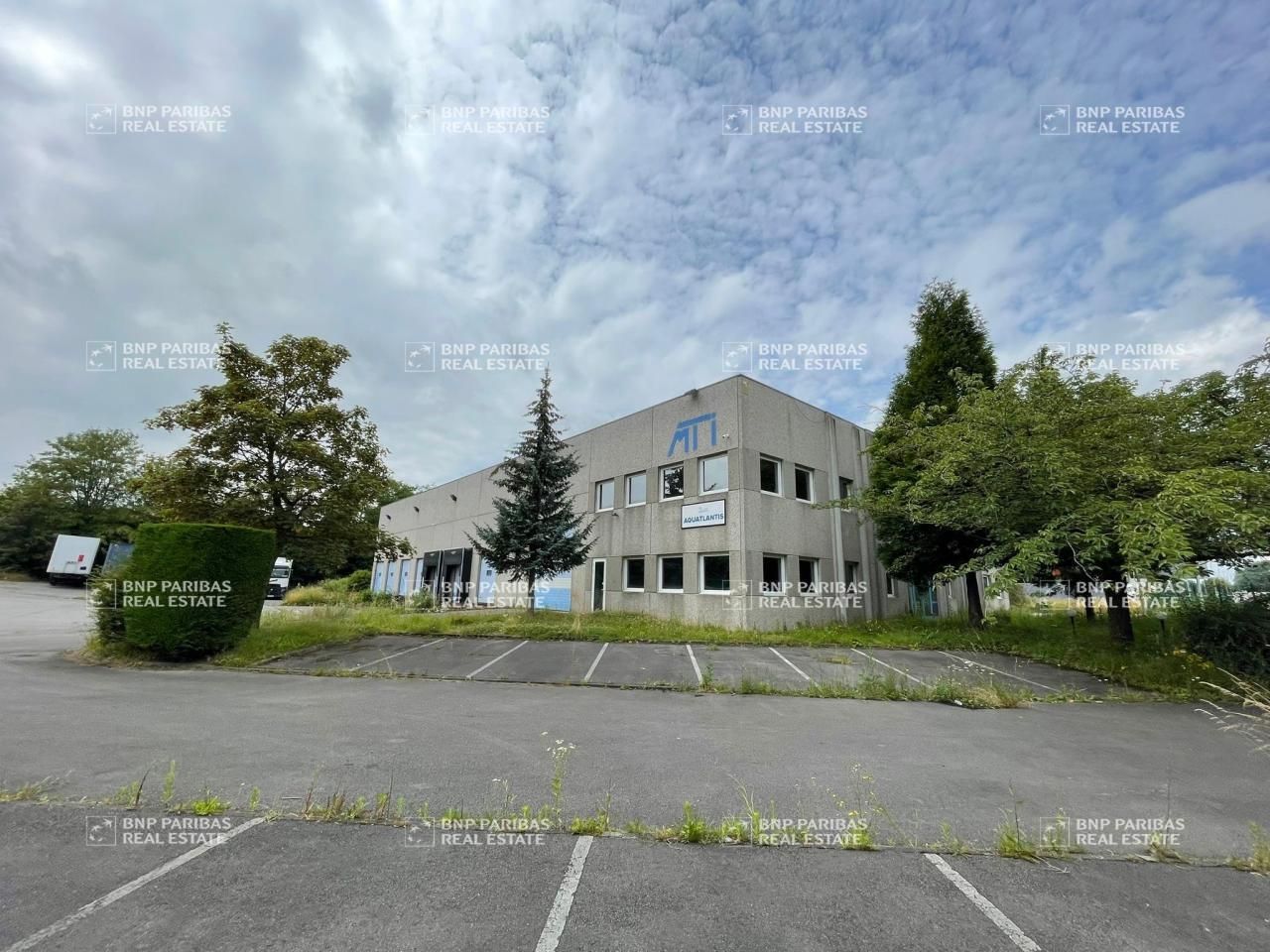 Location Activité 2500 m² non divisibles 59223 Roncq