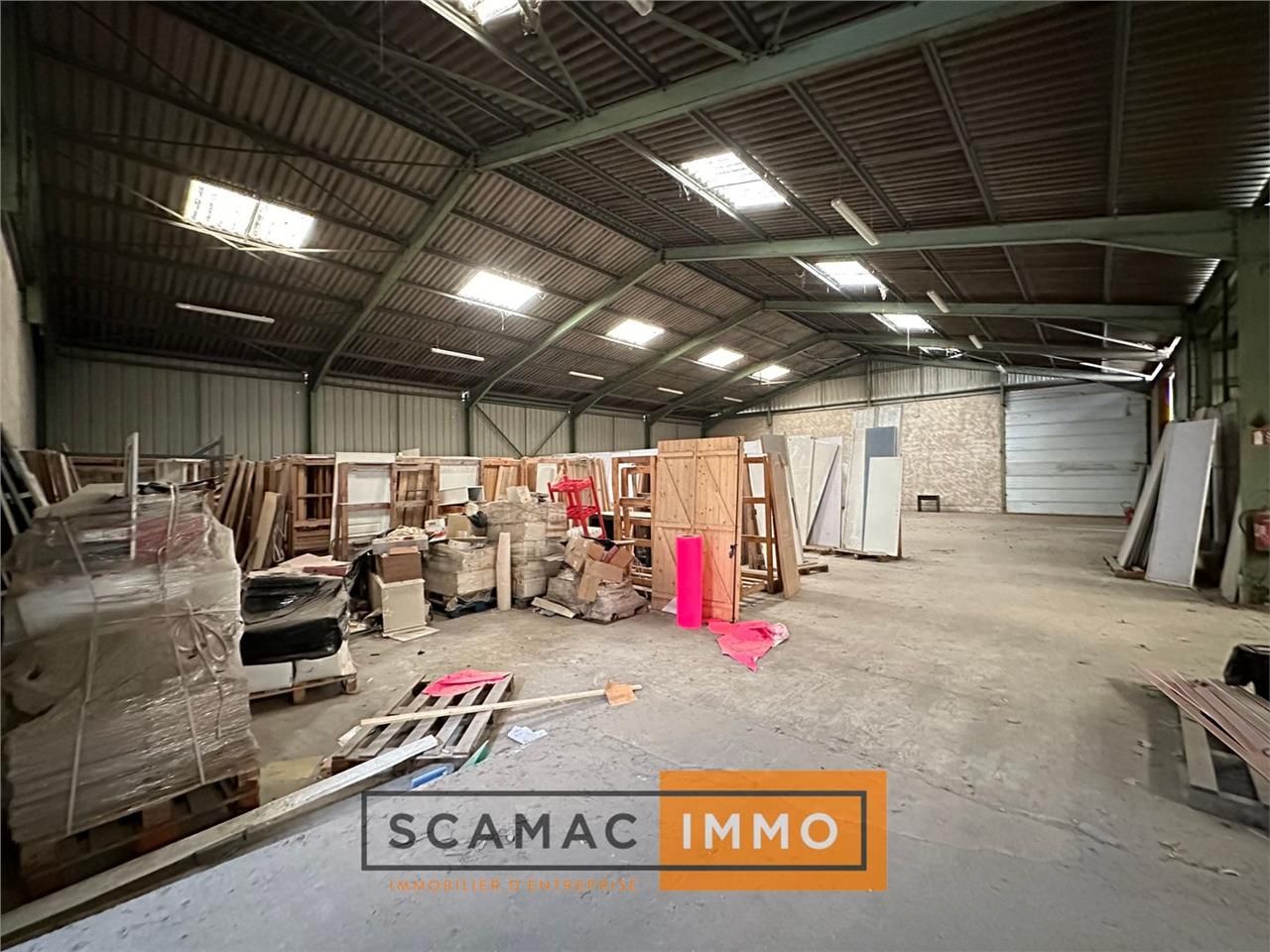 Location Local d'activités 800 m² non divisibles