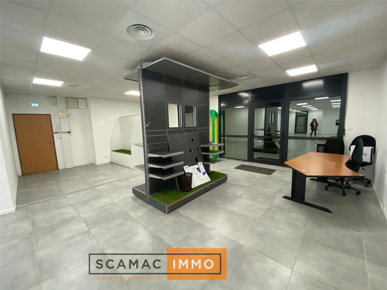 Local commercial de 151m²