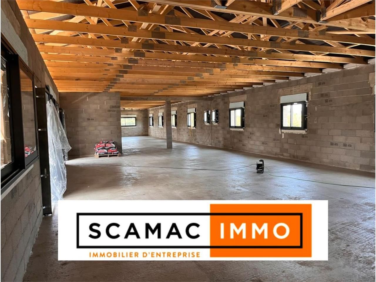 Location Local d'activités 319 m² non divisibles