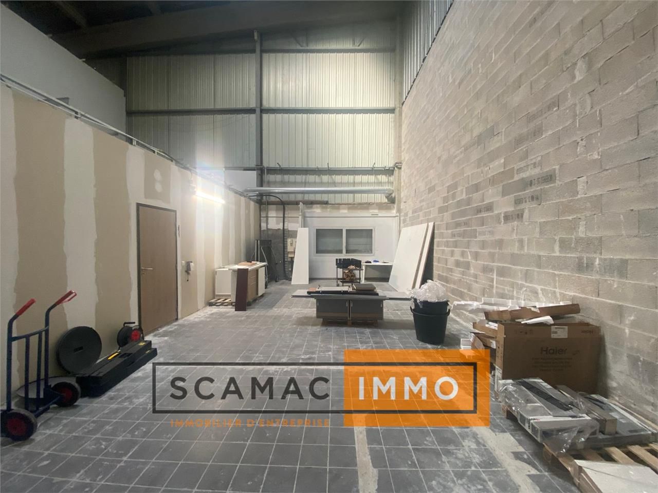 Local d'activités de 190m²