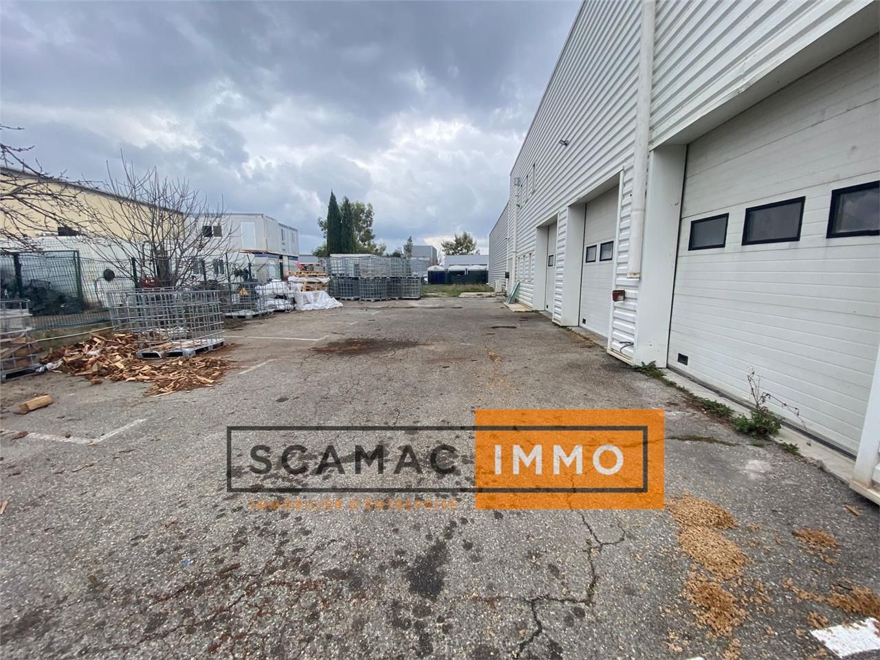 Location Local d'activités 210 m² non divisibles