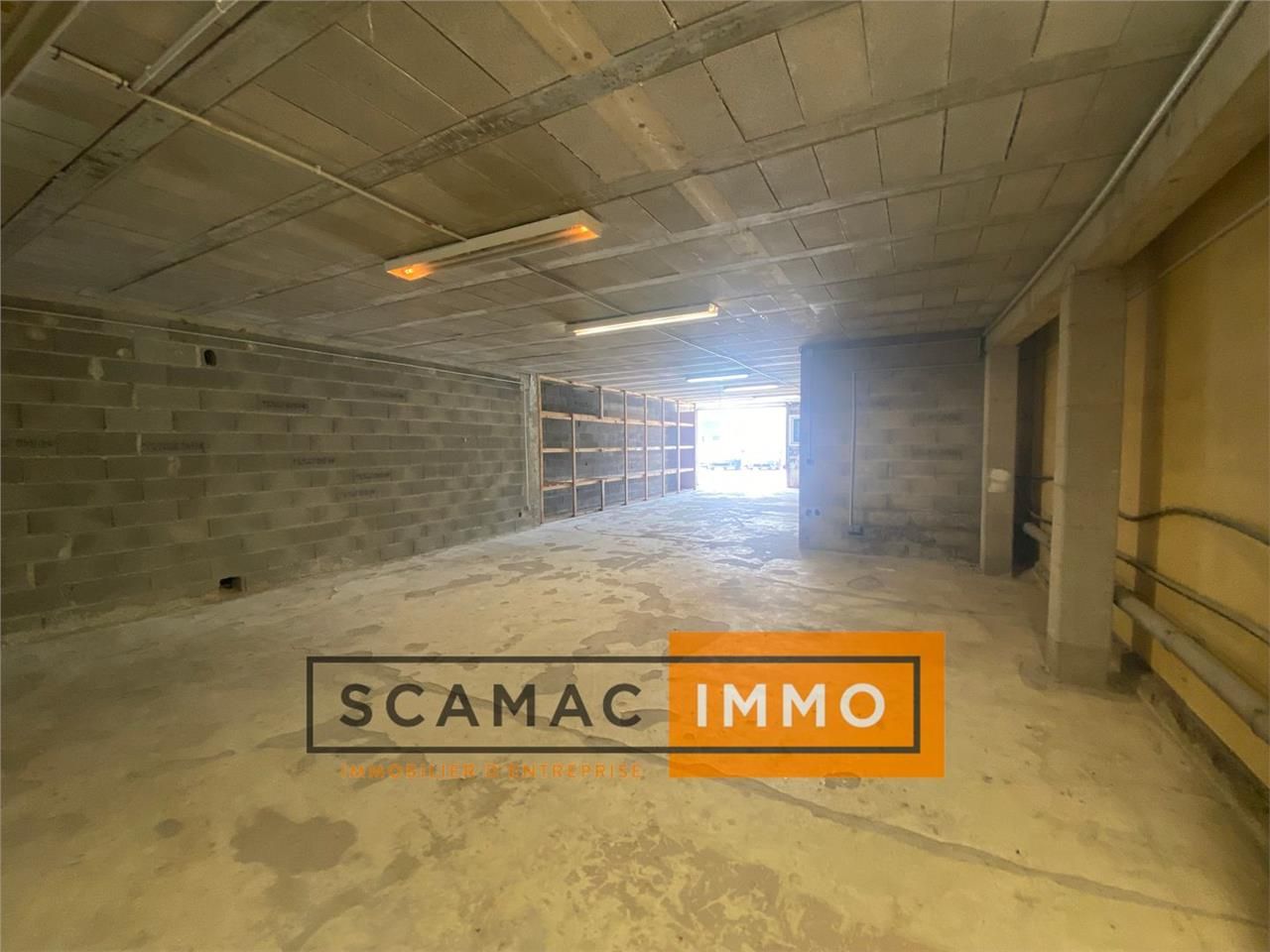 Local d'activités de 140m²