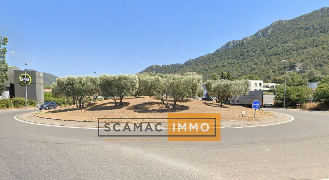 Entrepôt de 2050m²